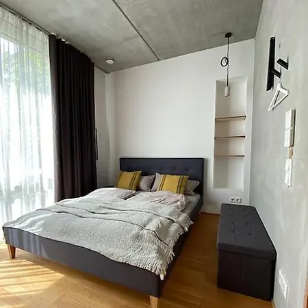 Apartment-erich Am Park-rabet Apartamento